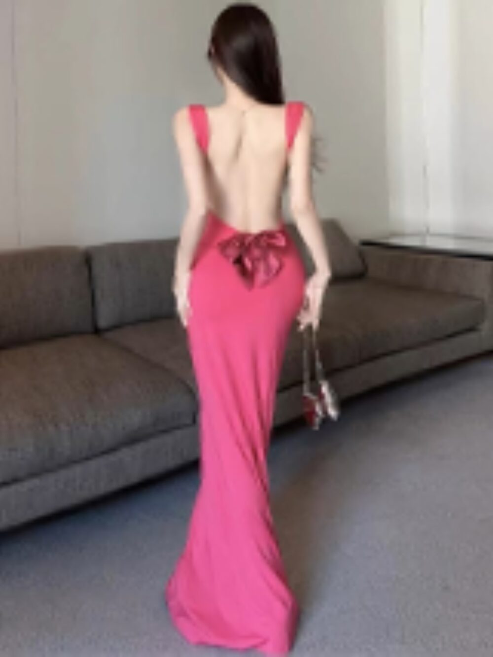BACKBOW ALLURE OPEN-BACK GOWN - Image 4